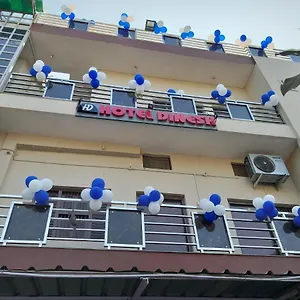  Hotel Dinesh